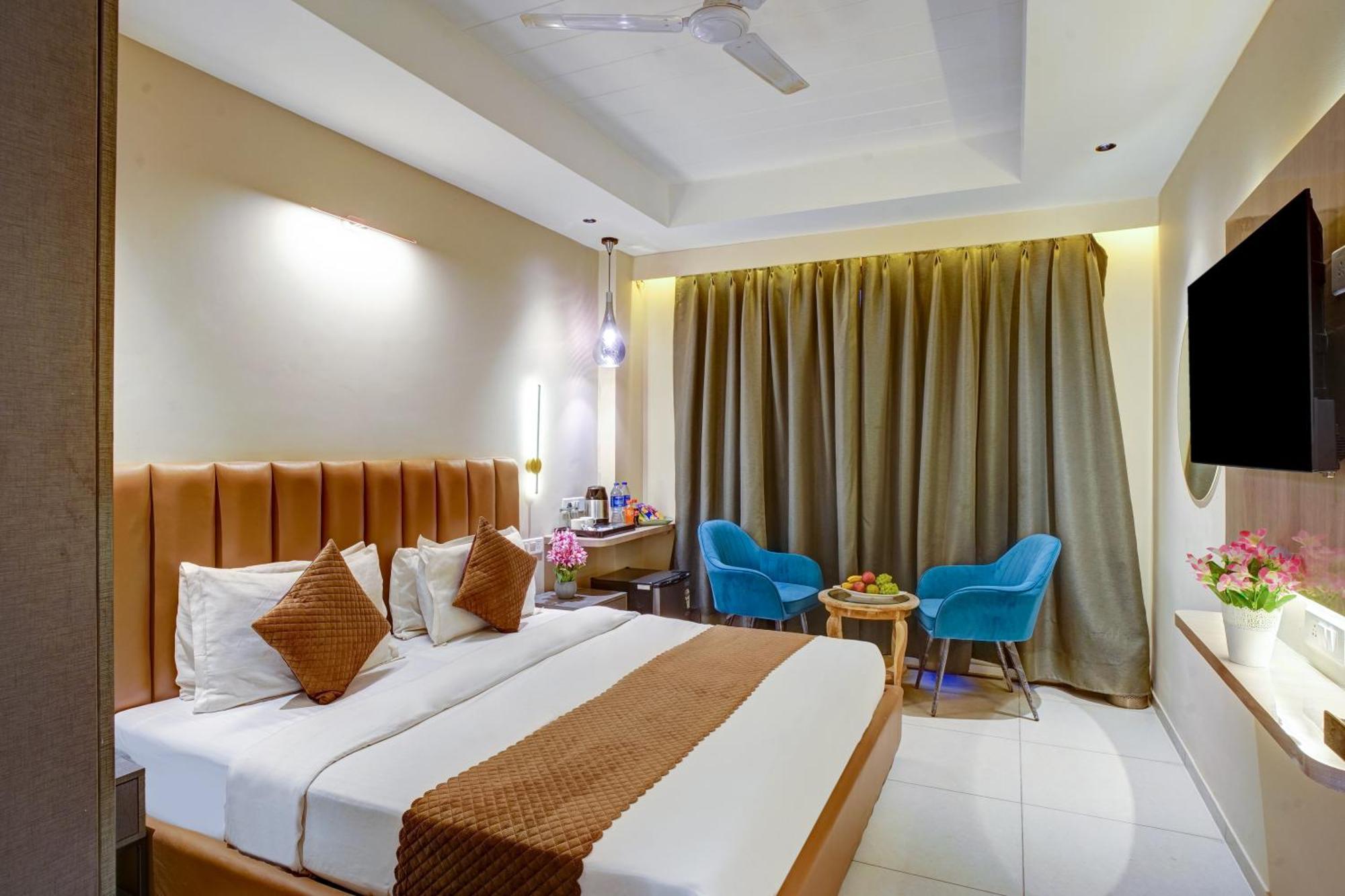 Rjk Stay - Sohna Road & Spaze It Park Gurgaon Luaran gambar