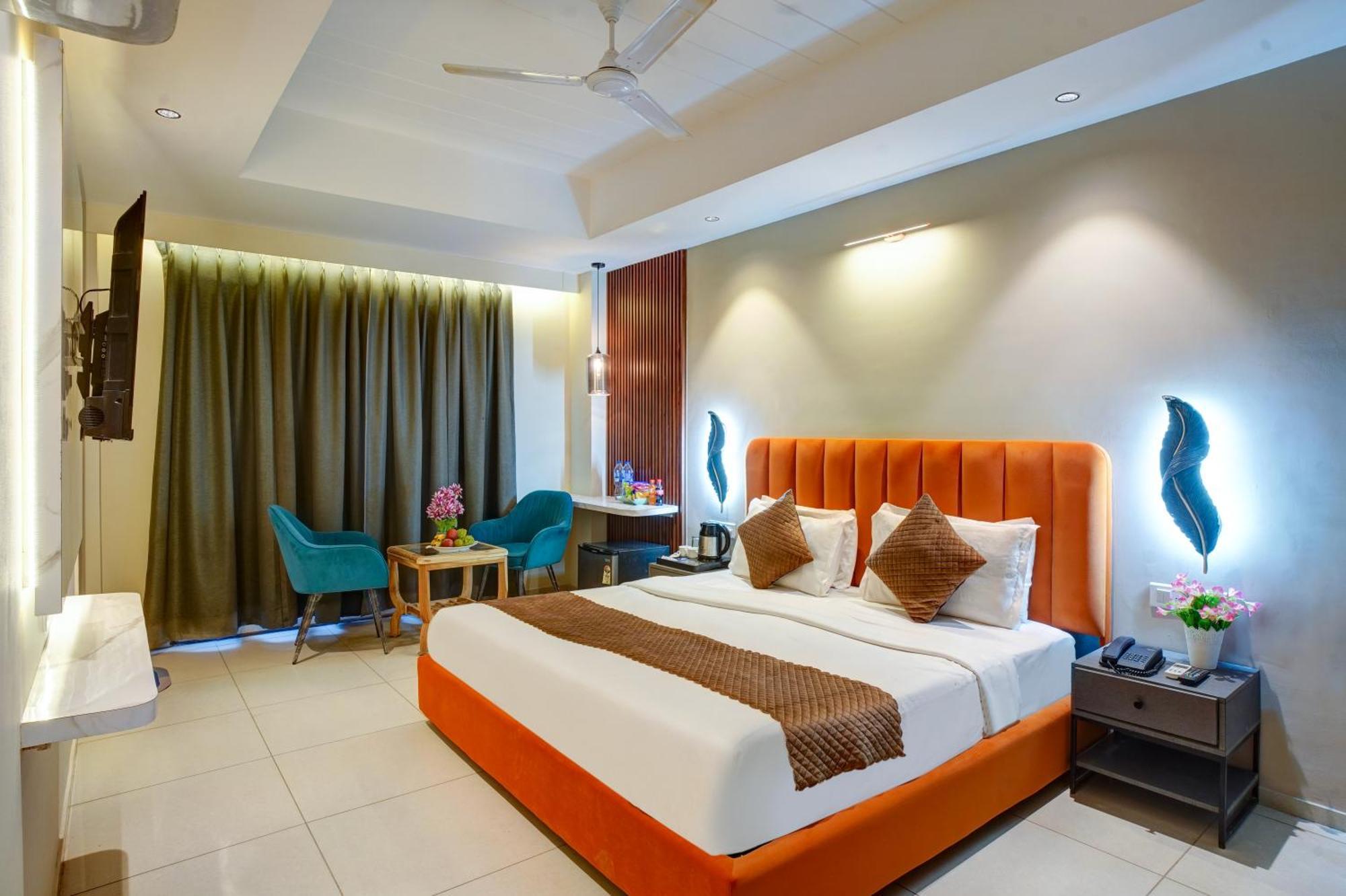 Rjk Stay - Sohna Road & Spaze It Park Gurgaon Luaran gambar