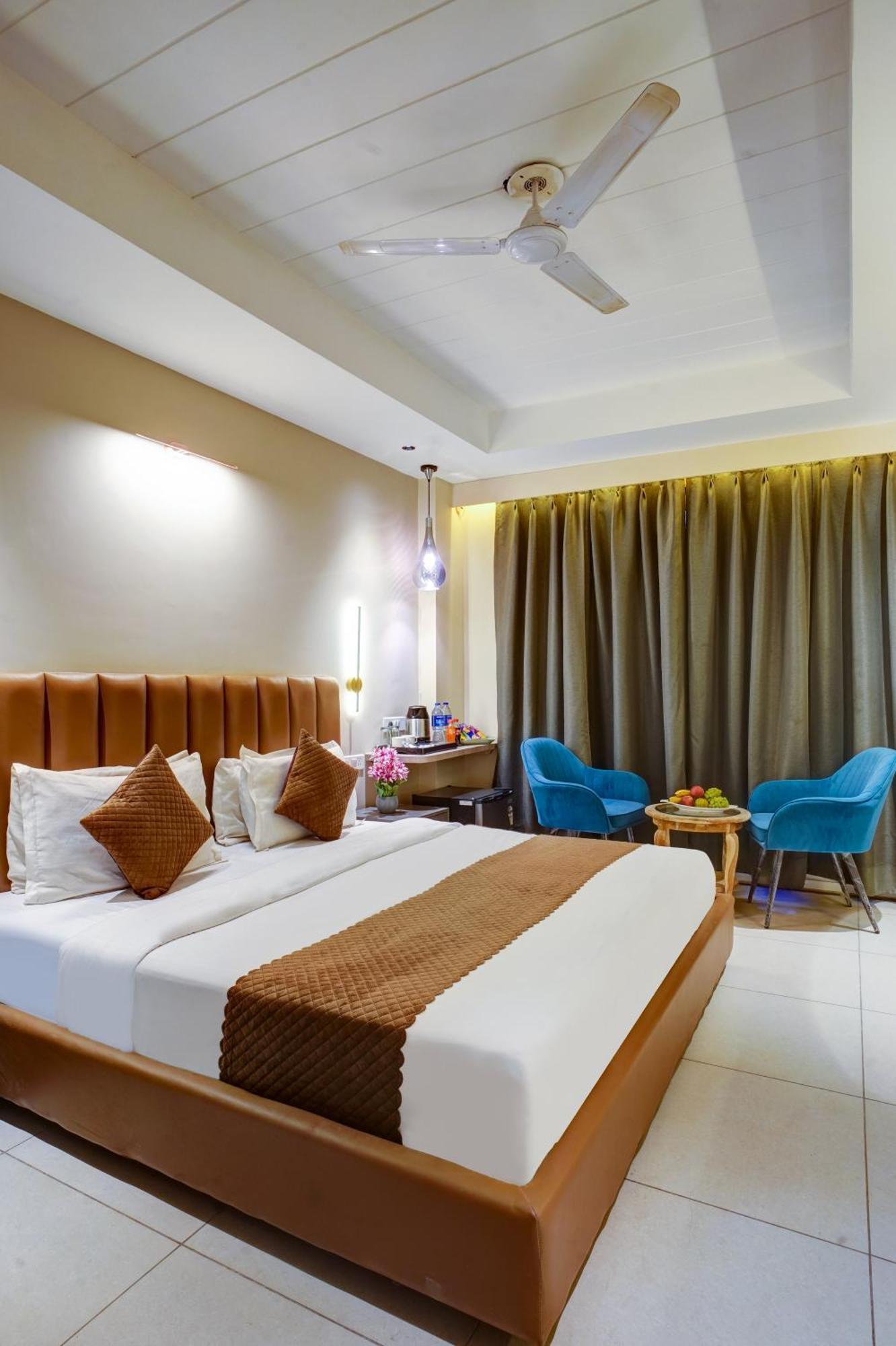 Rjk Stay - Sohna Road & Spaze It Park Gurgaon Luaran gambar