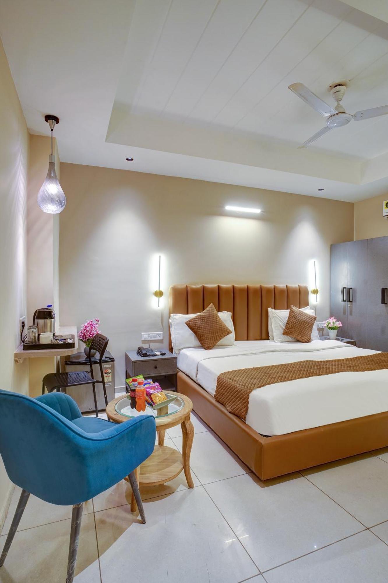 Rjk Stay - Sohna Road & Spaze It Park Gurgaon Luaran gambar