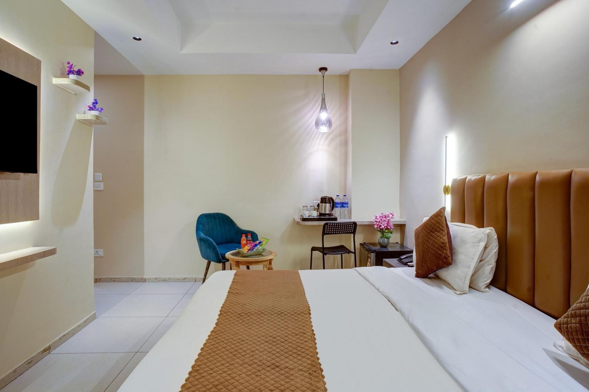 Rjk Stay - Sohna Road & Spaze It Park Gurgaon Luaran gambar