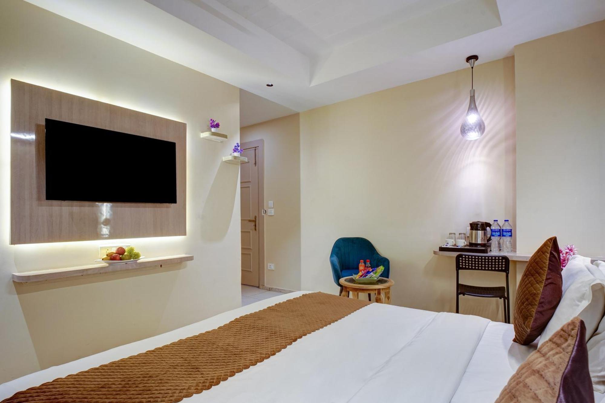 Rjk Stay - Sohna Road & Spaze It Park Gurgaon Luaran gambar